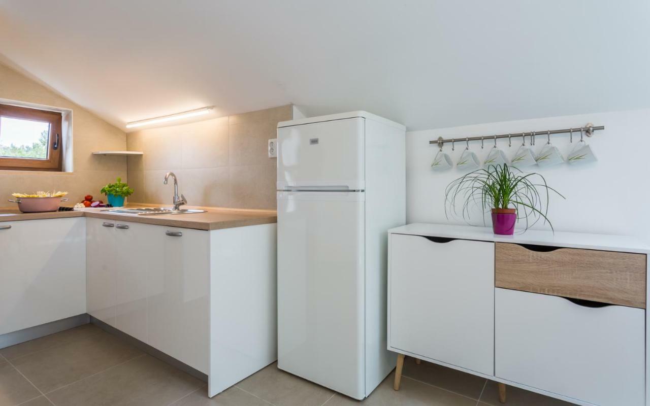 Apartment Deni Крк Экстерьер фото